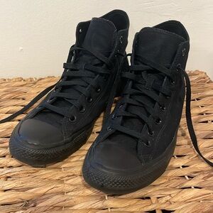 Converse Chuck Taylor All Stars High Top Men’s 10 Women’s 12 Black EUC